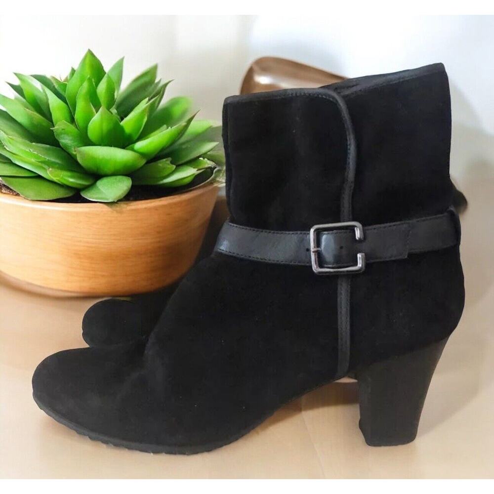 Clark’s Tige de Cuir black‎ Suede ankle boots Women’s Size 10 Heeled Heels